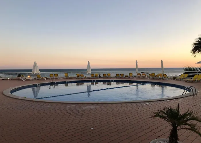 Borda D`água, Da Oura Albufeira