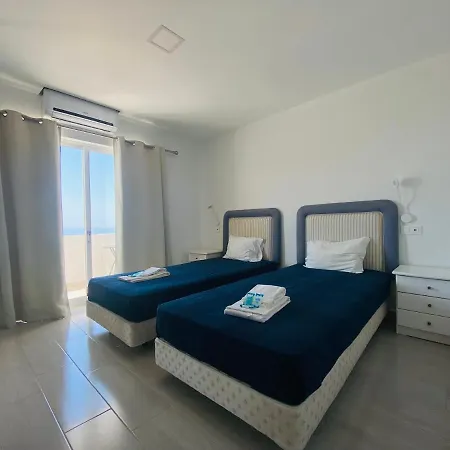 博尔达阿瓜大浦海滩公寓 *